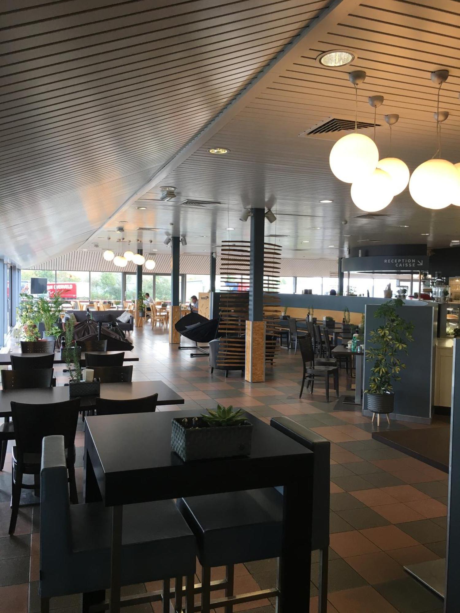 Totalenergies Frit Autentic Habay-La-Neuve ภายนอก รูปภาพ